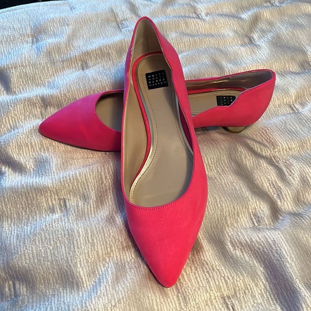 Hot pink suede shoes never worn. - Picture 2 of 4